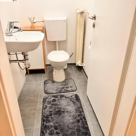 Gemuetliches 1 Zimmer Apartment Augsburg Buitenkant foto