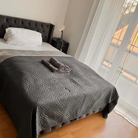 Gemuetliches 1 Zimmer Apartment Augsburg Buitenkant foto
